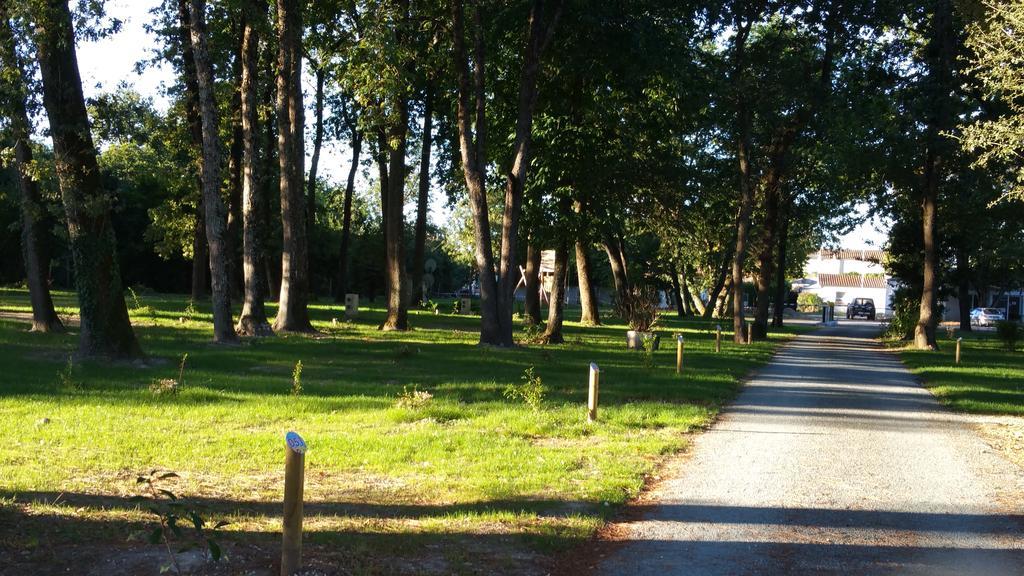 Camping Fleur D'Oleron Saint-Pierre-d'Oleron Luaran gambar