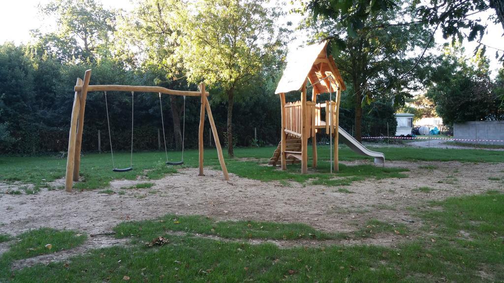 Camping Fleur D'Oleron Saint-Pierre-d'Oleron Luaran gambar
